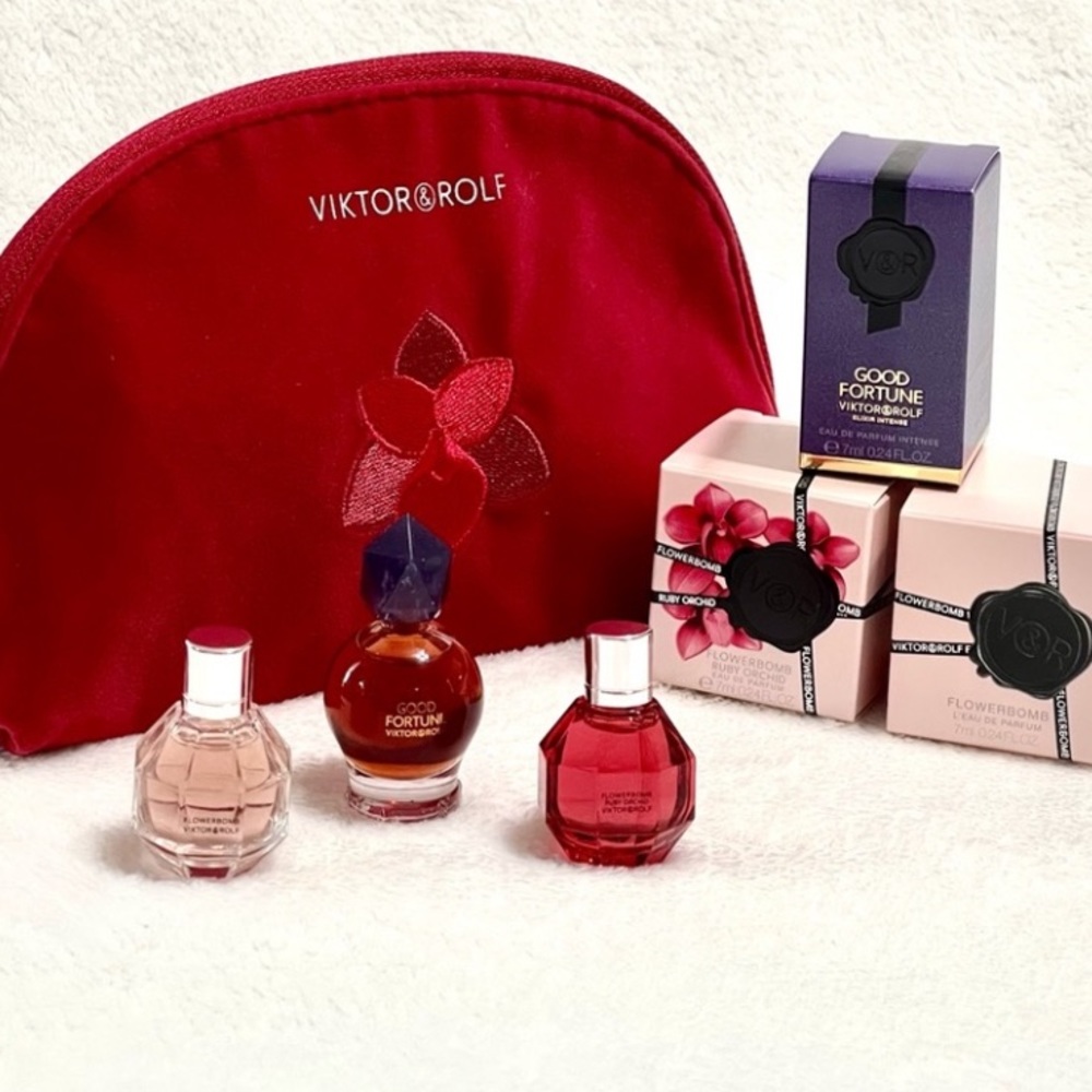 🌹 Viktor & Rolf Designer Fragrance and Cosmetic Bag Set-Price is Firm!